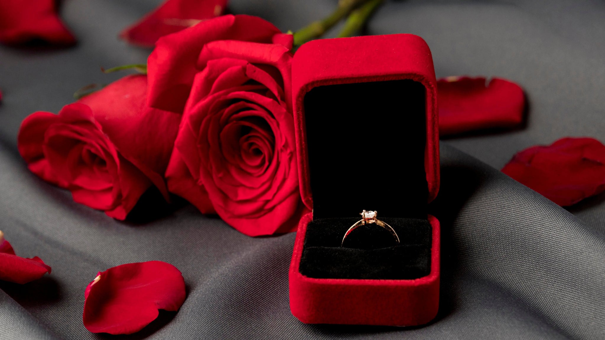 איך בוחרים טבעת אירוסין – מה חשוב לדעת?