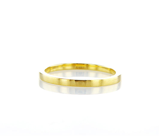 <div style="direction: rtl;">טבעת נישואין שומרון מעוצבת בסגנון קלאסי, והיא סמל לנצחיות ומחוייבות לחיי הנישואין. היא הולכת ללוות אותך לעוד שנים רבות, ומן הראוי שתהיה בעלת ערך גבוה, עיצוב פשוט וקלאסי-דבר שאין שני לה.<br></div> <div style="direction: rtl;"></div>