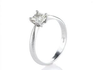 טבעת אירוסין פז Fermond Jewelery  יהלומים טבעיים, טבעת משובצת ביהלום טבעי בליטוש פרינסס, יהלומים הם לנצח והטבעת הזאת מסמלת נצחיות. משקל אבן יהלום מרכזית 0.52 קארט, טבעת אירוסין מושלמת המתאימה לכל יד.  סך הכל אבנים משובצות 0.52 קראט, תכשיט מושלם ליום מושלם שימשוך הרבה תשומת לב, .ישדר יוקרה וחן וינצוץ לך על האצבע כמו קרן שמש ביום חשוך.