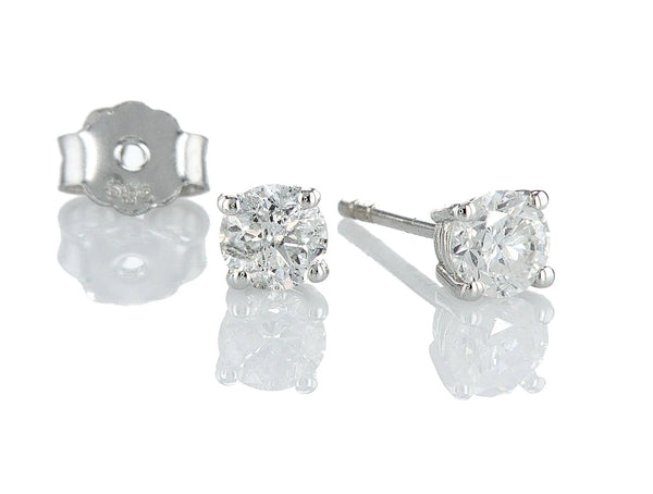 עגילים צמודים שניר Fermond Jewelery עגילי זהב עם יהלומים צמודים לאוזן הם יוצרי יופי שמשדרים יוקרה וסטייל. הם איבזור חיוני המוסיף חן, ברק&nbsp;ונגיעה של אופנה למראה הכללי. בנוסף, עגילי זהב משדרים ביטוי אישי וזהות, ולעיתים נשמרים כתכשיט&nbsp; משמש זיכרון ונמצא תמיד במקום יחודי בלבה של האישה מיוחדת.