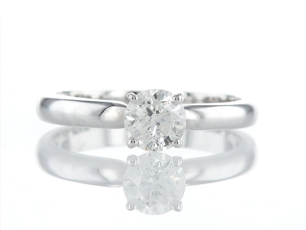 טבעת אירוסין פרדס Fermond Jewelery   טבעת אירוסין טבעת עם יהלום טבעי  גדול, זו היא יצירת אומנות עדינה, שנוצרה עם תשומת לב לכל הפרטים הקטנים. משובצת במרכזה יהלום טבעי שמניח עליה אור חי ובהיר. העיצוב הנקי והאלגנטי שלה משרה אווירה של רומנטיקה בלתי נשכחת. טבעת יפה העלות מול התמורה יוצרת סינרגיה מושלמת למתנה מושלמת