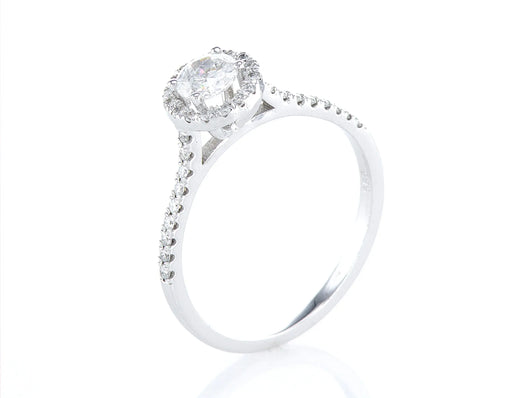 טבעת מעוצבת עטרה Fermond Jewelery  טבעת יהלומים מרשימה בה עטוף היהלום טבעי המרכזי בכתר של יהלומים , המכילה 33 יהלומים טבעיים במשקל של 0.22 קראט כל אחד. זהב צהוב. הטבעת הזו משלבת את היוקרה והברק של טבעת יהלומים עם האלגנטיות הנצחית, ומציעה יופי ואופנה שמתאימים לכל אירוע.