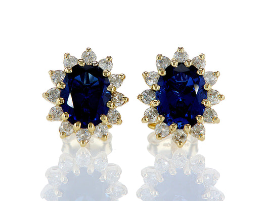 עגילי יהלומים צמודים חלום Fermond Jewelery עגילי יהלומים צמודים מזהב צהוב, משובצים באבני חן ספיר וביהלומים טבעיים משקל אבן מרכזית: 2.96 קראט, <span style="font-size: 0.875rem;">עגילי יהלומים צמודים הם הבחירה הנכונה לכל אישה שאוהבת להרגיש מיוחדת. עשויים מיהלומים מבריקים ומעוצבים בקפידה ואבן קורנדום מרכזית, המתנה המושלמת לכל אירוע.</span>